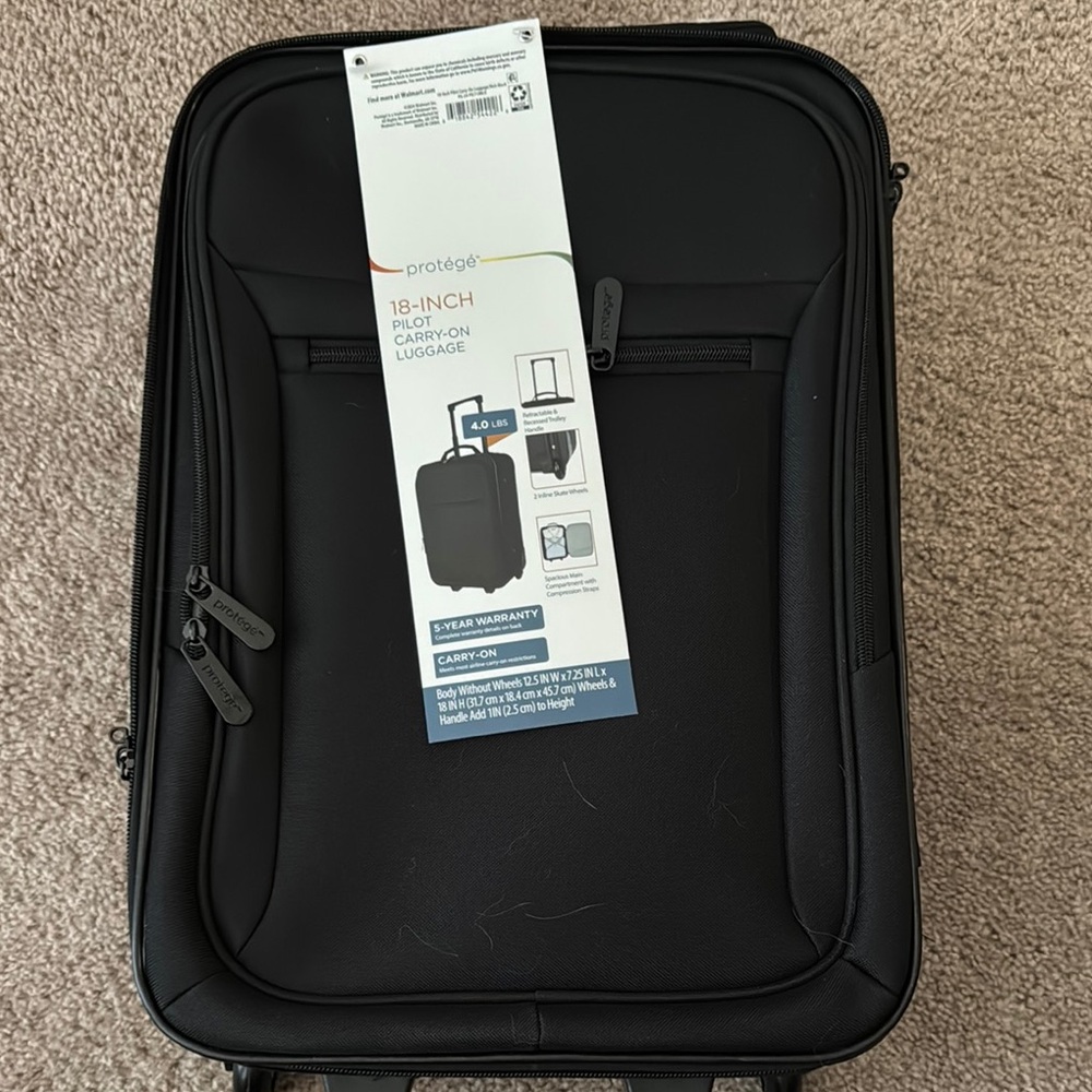 Protégé Black Pilot Carry-On Luggage